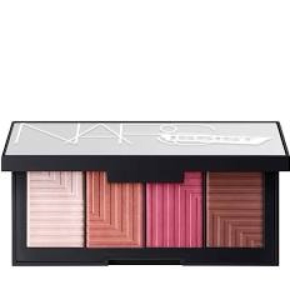 NARS Dual Intensity Cheek Palette - Picture 2 of 5